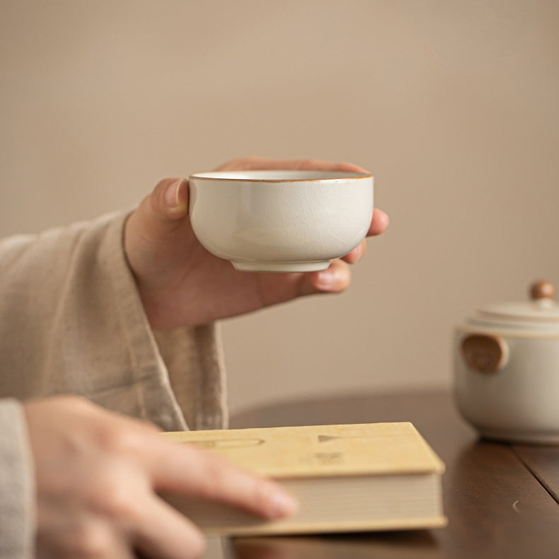 Service à thé portable en céramique ZenTripper - Kit d'infusion pour le bureau ou le camping avec fuite - Service à thé en céramique Ru Kiln de couleur unie avec motifs de nuages Ruyi