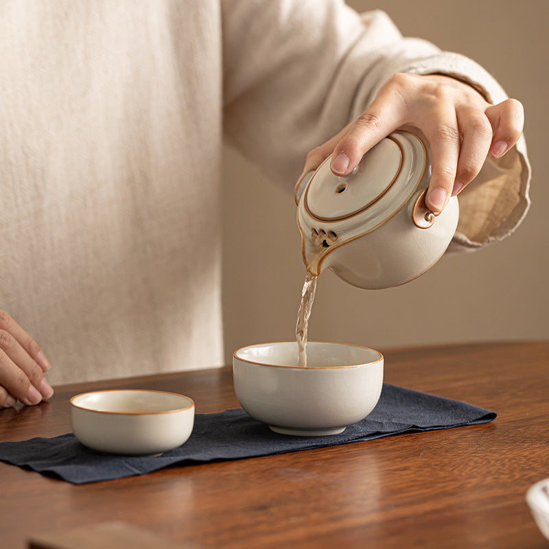 Service à thé portable en céramique ZenTripper - Kit d'infusion pour le bureau ou le camping avec fuite - Service à thé en céramique Ru Kiln de couleur unie avec motifs de nuages Ruyi