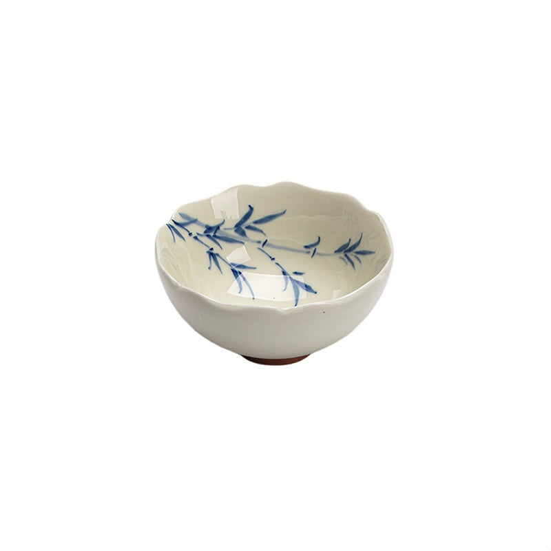 Tasse de maître en argile à bord cannelé d'inspiration antique – Motifs floraux peints à la main Tasse de dégustation de thé Kung Fu