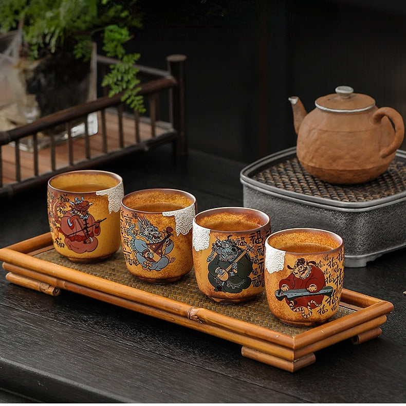 Chinese Four Divine Beasts Coarse Pottery Master Cup，drinking utensils